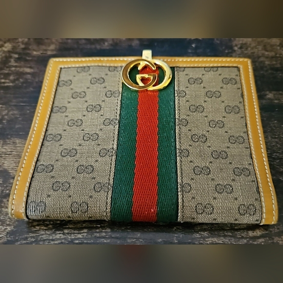 Vintage Gucci Wallet